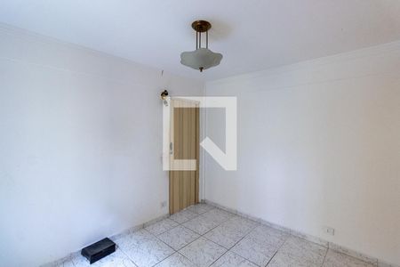 Quarto 1 de apartamento para alugar com 2 quartos, 75m² em Vila Sílvia, São Paulo