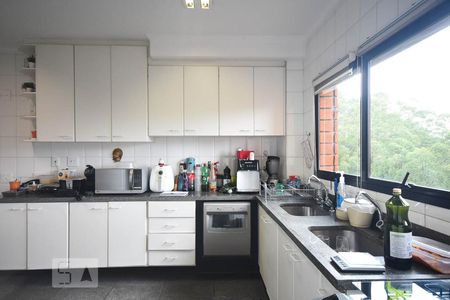 Apartamento à venda com 291m², 4 quartos e 4 vagasCozinha