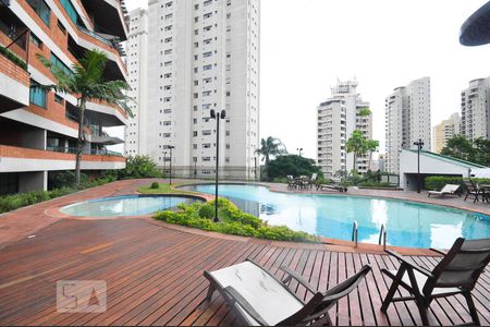 Apartamento à venda com 291m², 4 quartos e 4 vagasPiscina