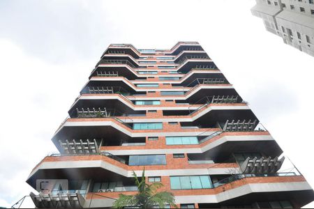 Apartamento à venda com 291m², 4 quartos e 4 vagasFachada