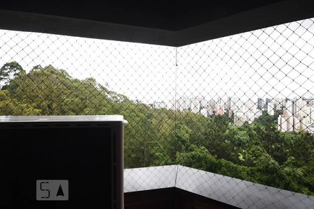 Apartamento à venda com 291m², 4 quartos e 4 vagasVaranda da Suíte 1