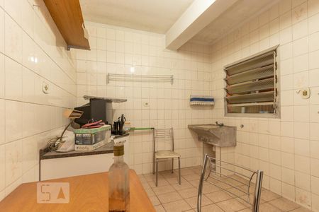 Casa à venda com 260m², 3 quartos e 2 vagasÁrea de serviço