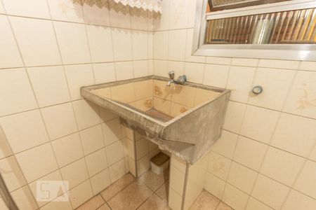 Casa à venda com 260m², 3 quartos e 2 vagasÁrea de serviço