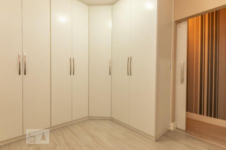 Quarto 2 de casa à venda com 3 quartos, 260m² em Jardim Cotiana, São Paulo