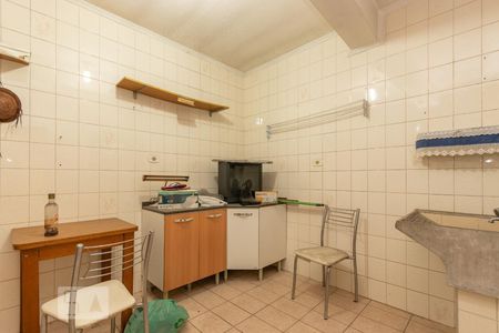 Casa à venda com 260m², 3 quartos e 2 vagasÁrea de serviço