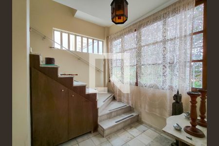 Hall de entrada de casa para alugar com 4 quartos, 220m² em Grajaú, Rio de Janeiro