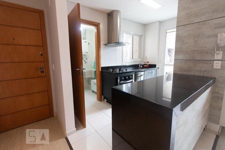 Cozinha de apartamento para alugar com 1 quarto, 67m² em Cristo Rei, Curitiba