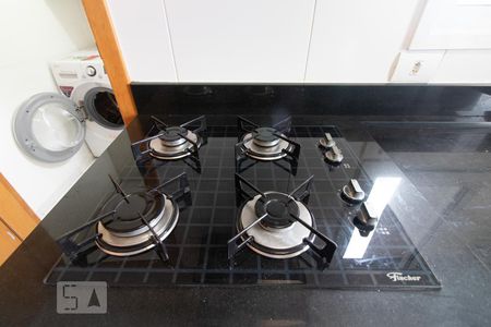 Cozinha de apartamento para alugar com 1 quarto, 67m² em Cristo Rei, Curitiba