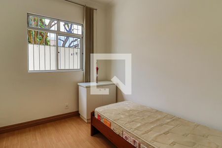 Quarto 1 de apartamento para alugar com 3 quartos, 195m² em Sagrada Família, Belo Horizonte