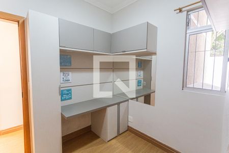 Quarto 3 de apartamento para alugar com 3 quartos, 195m² em Sagrada Família, Belo Horizonte