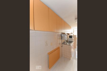 Apartamento à venda com 74m², 2 quartos e 1 vagaCozinha