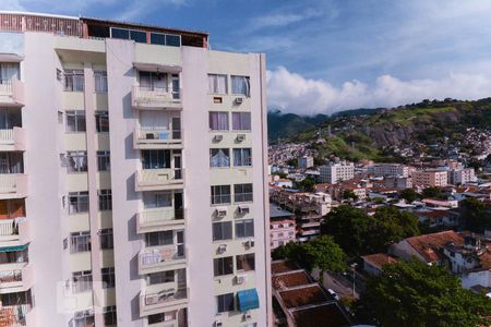 Apartamento à venda com 74m², 2 quartos e 1 vagaVista Quarto 2
