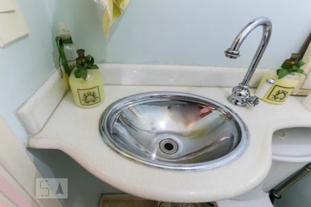 Lavabo de apartamento para alugar com 3 quartos, 98m² em Bosque da Saúde, São Paulo