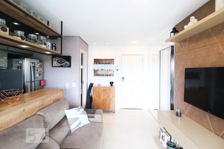 Sala de apartamento para alugar com 1 quarto, 43m² em Jardim Aeroporto, São Paulo