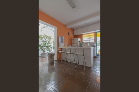 Casa à venda com 290m², 3 quartos e 1 vaga Casa à venda com 290m², 3 quartos e 1 vagaCozinha