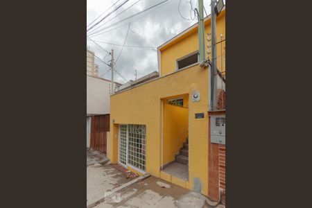 Casa à venda com 290m², 3 quartos e 1 vaga Casa à venda com 290m², 3 quartos e 1 vagaFachada