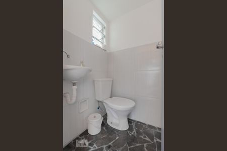 Casa à venda com 290m², 3 quartos e 1 vaga Casa à venda com 290m², 3 quartos e 1 vagaBanheiro de serviço