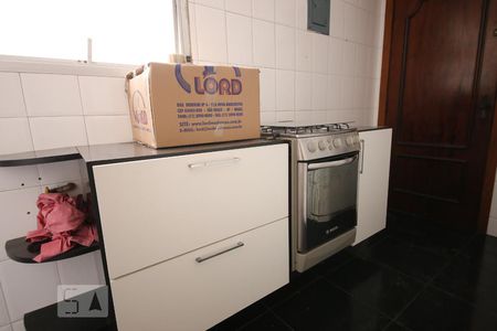 Apartamento à venda com 90m², 2 quartos e 2 vagasCozinha