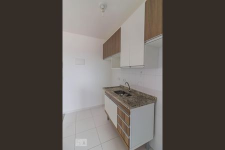 Cozinha de apartamento para alugar com 2 quartos, 48m² em Vila Silveira, Guarulhos
