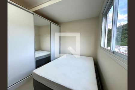 Quarto de apartamento para alugar com 2 quartos, 65m² em Córrego Grande, Florianópolis