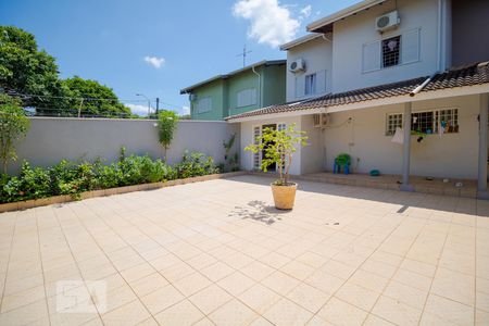 Casa para alugar com 190m², 3 quartos e 4 vagasQuintal