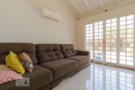 Sala de TV de casa para alugar com 3 quartos, 190m² em Cidade Universitária, Campinas