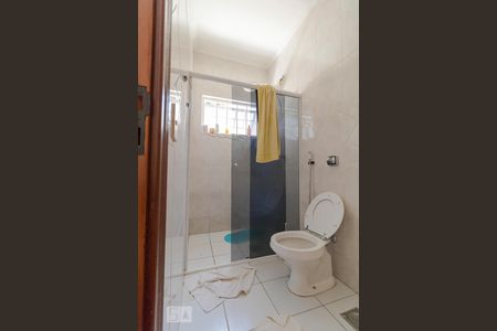 Casa para alugar com 190m², 3 quartos e 4 vagasBanheiro da Suíte 