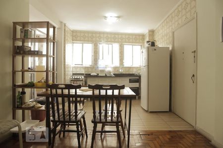 Apartamento à venda com 110m², 4 quartos e sem vagaCozinha
