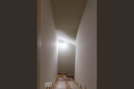 Casa à venda com 187m², 3 quartos e 4 vagasEscada de Acesso Interno 