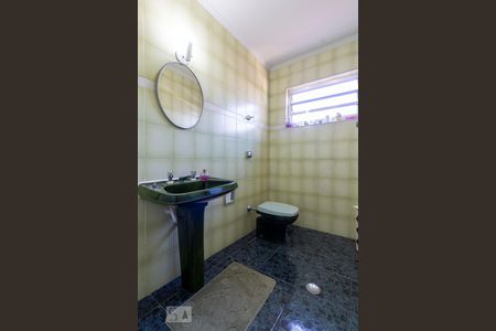 Casa à venda com 187m², 3 quartos e 4 vagasLavabo Corredor Parte Inferior