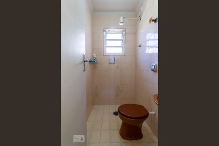 Casa à venda com 187m², 3 quartos e 4 vagasBanheiro - Edícula 