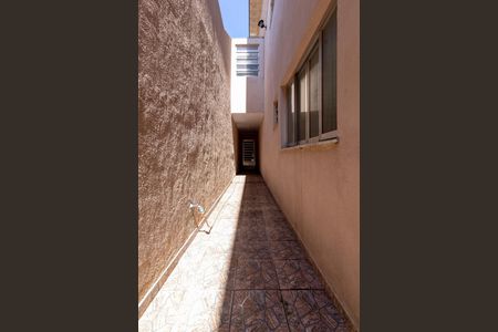 Casa à venda com 187m², 3 quartos e 4 vagasEscada de Acesso Externo Garagem