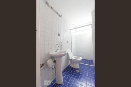 Apartamento à venda com 78m², 2 quartos e sem vagaBanheiro 