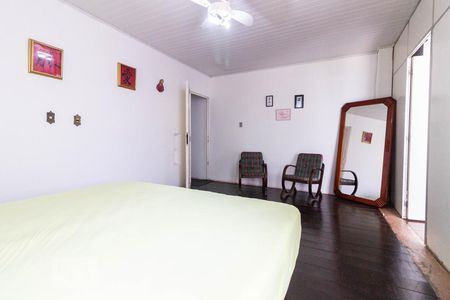 Casa à venda com 180m², 3 quartos e sem vaga Casa à venda com 180m², 3 quartos e sem vagaQuarto 3