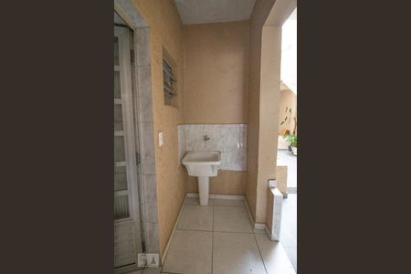 Casa para alugar com 60m², 1 quarto e sem vagaarea de servico