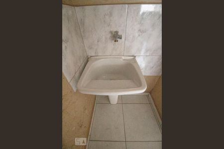 Casa para alugar com 60m², 1 quarto e sem vagaDetalhe da area de serviço