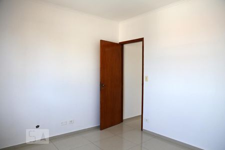 Quarto 2 de casa à venda com 2 quartos, 125m² em Vila das Oliveiras, Taboão da Serra