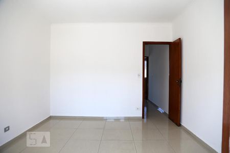 Quarto 1 de casa à venda com 2 quartos, 125m² em Vila das Oliveiras, Taboão da Serra