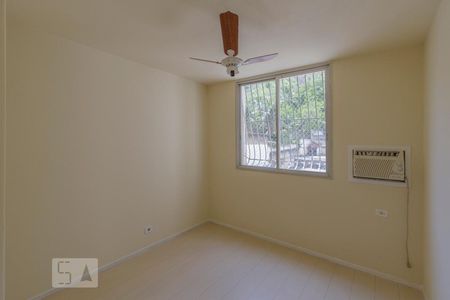 Quarto 1 de apartamento à venda com 2 quartos, 68m² em Santa Rosa, Niterói