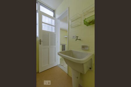 Apartamento para alugar com 68m², 2 quartos e 1 vaga Apartamento para alugar com 68m², 2 quartos e 1 vagaÁrea de Serviço