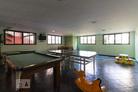 Apartamento à venda com 98m², 3 quartos e 2 vagasSalão de jogos