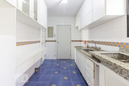 Apartamento à venda com 98m², 3 quartos e 2 vagasCozinha