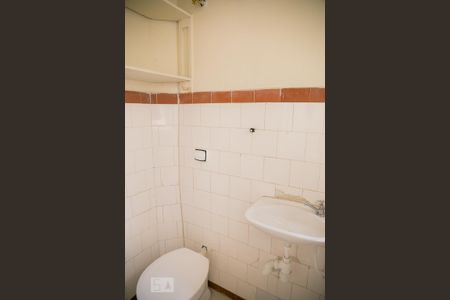 Banheiro de Serviço de apartamento para alugar com 3 quartos, 107m² em Liberdade, São Paulo