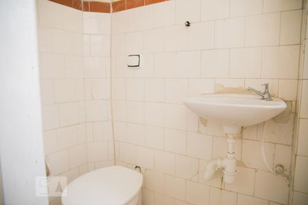 Apartamento para alugar com 107m², 3 quartos e sem vaga Apartamento para alugar com 107m², 3 quartos e sem vagaBanheiro de Serviço
