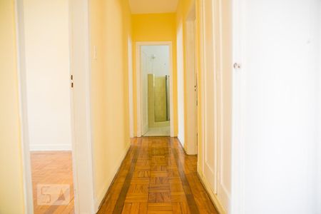 Apartamento para alugar com 107m², 3 quartos e sem vaga Apartamento para alugar com 107m², 3 quartos e sem vagaCorredos Quartos