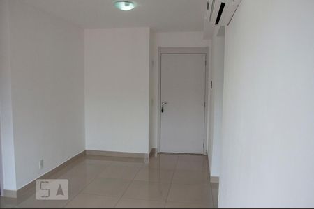 Apartamento para alugar com 2 quartos, 70m² em Cavalhada, Porto Alegre