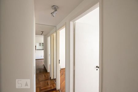 Apartamento para alugar com 60m², 2 quartos e 1 vagaCorredor