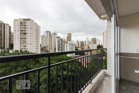 Varanda de kitnet/studio para alugar com 1 quarto, 28m² em Santana, São Paulo