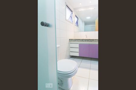 Apartamento para alugar com 62m², 2 quartos e 1 vagaQuarto 2 (suíte) - Banheiro