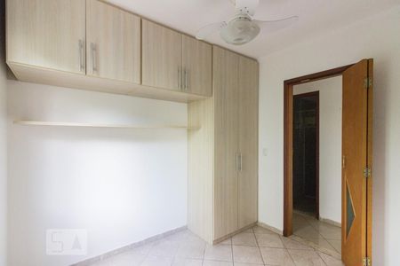 Quarto 1 de apartamento para alugar com 2 quartos, 49m² em Vila Amélia, São Paulo